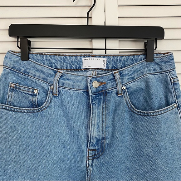 ASOS Design Blue Light Wash Denim Jeans Tapered Leg “Unisex” Streetwear Style - Picture 3 of 9